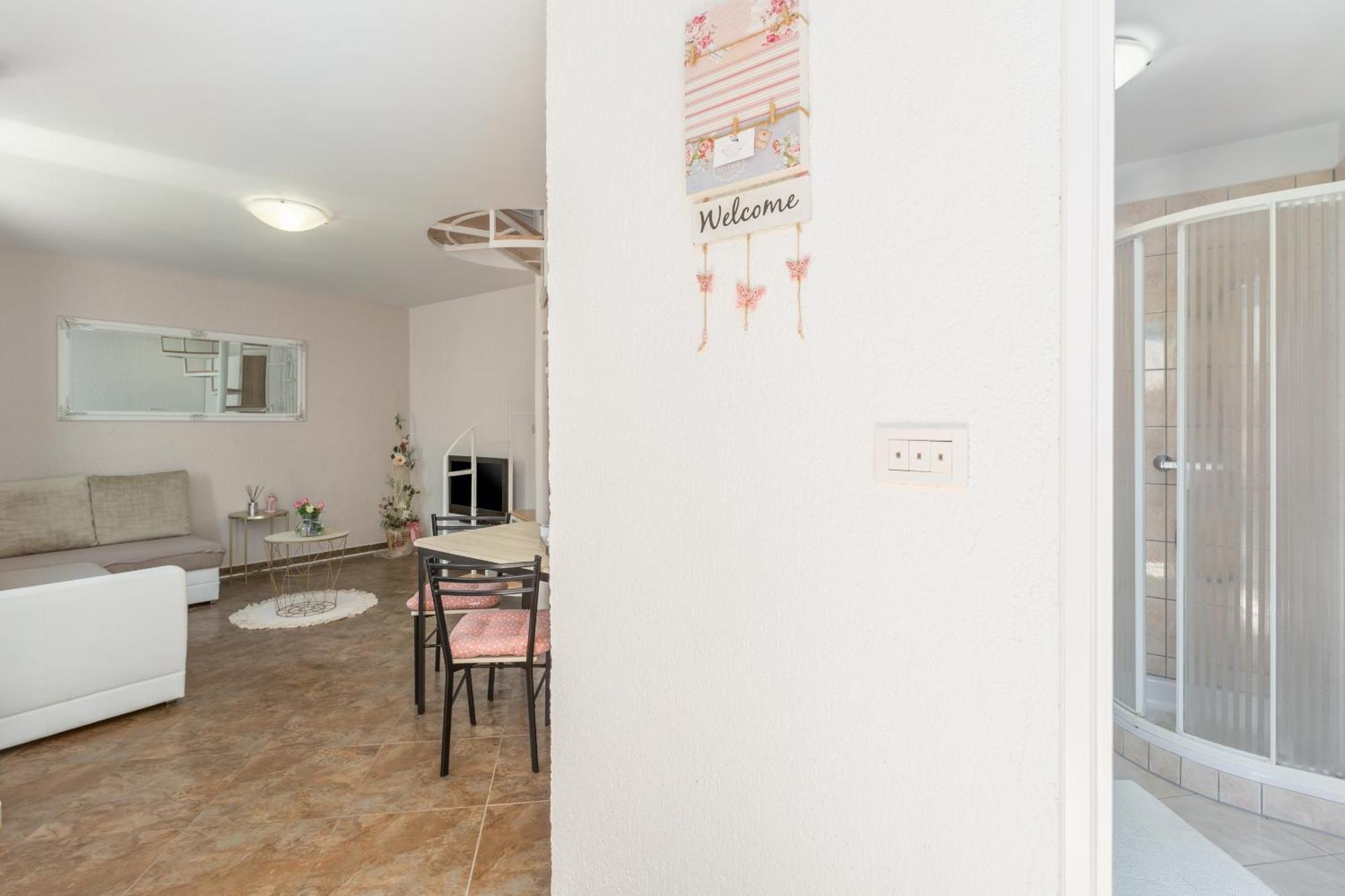 Apartment Leni Near Beach Porec Bagian luar foto
