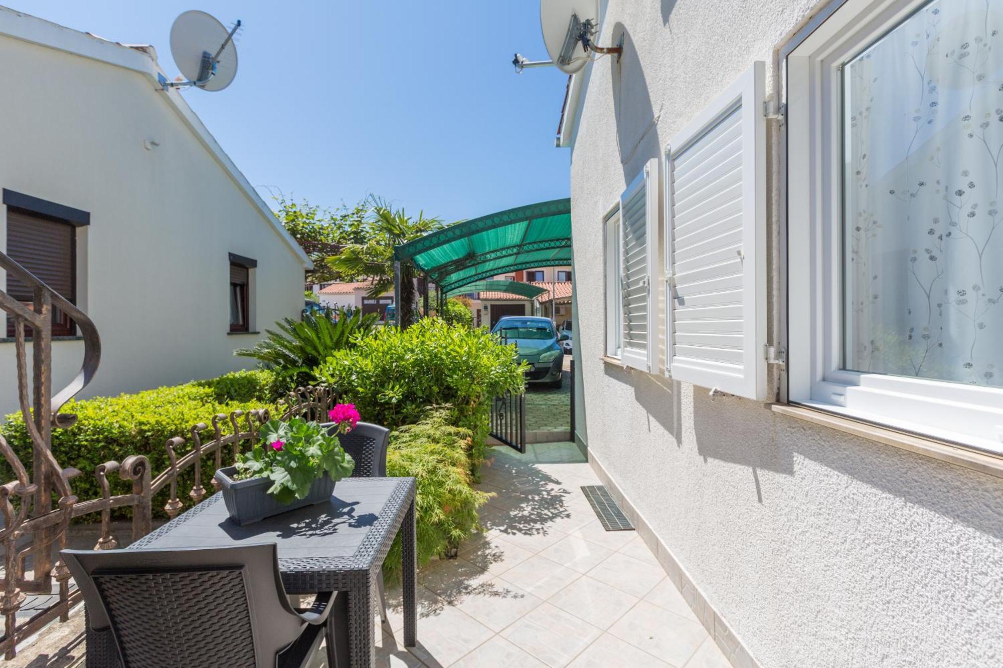 Apartment Leni Near Beach Porec Bagian luar foto