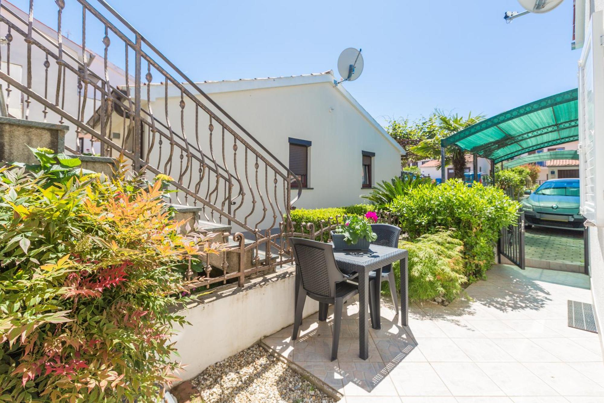 Apartment Leni Near Beach Porec Bagian luar foto