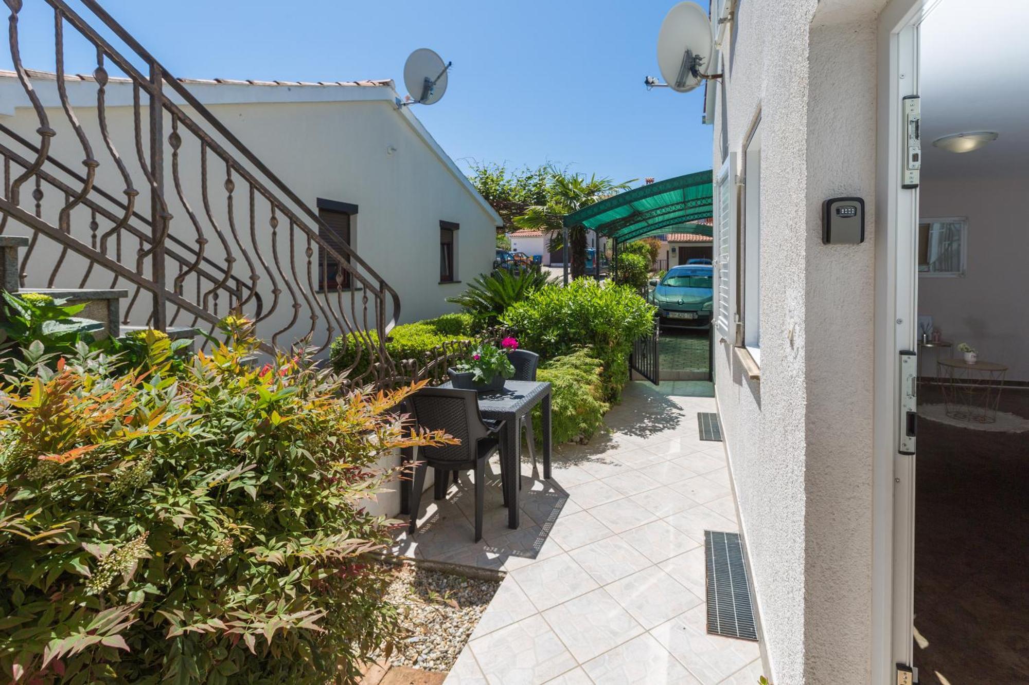 Apartment Leni Near Beach Porec Bagian luar foto